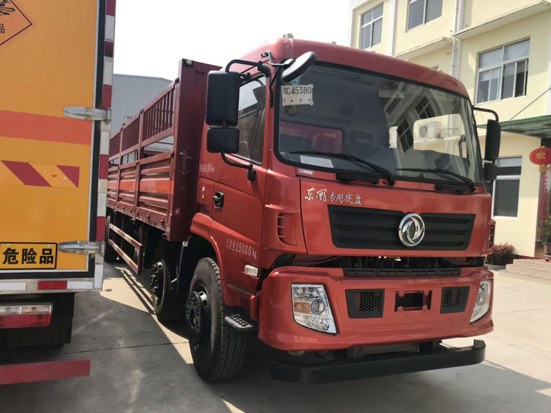 東風9.5米(15.3噸)氣瓶車