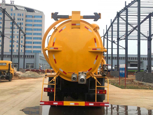 國六東風(fēng)天錦 12方 吸污車