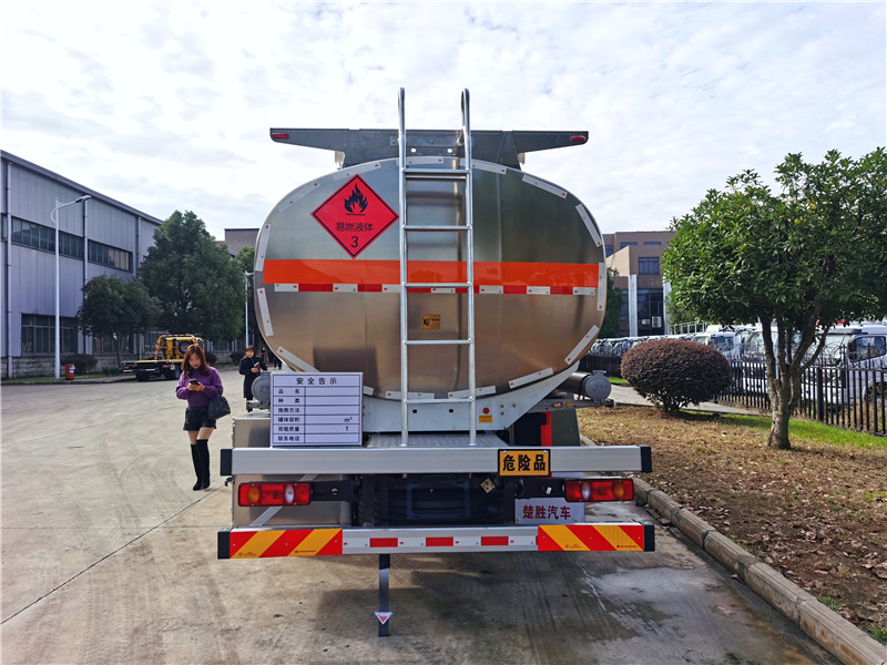 國六東風(fēng)天錦鋁合金油車